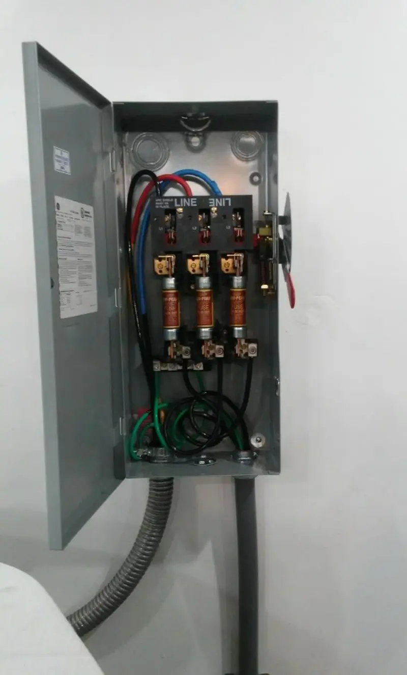 Three-phase disconnect switch installed for Electrical Wiring & Rewiring in Olympia Fields